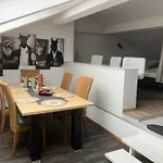Ue Fuer Freunde 3 Wohneinheiten Mit Aussenflaeche Und Grill Prázdninový dům *