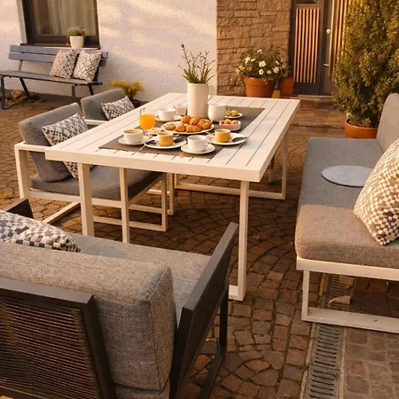 Ue Fuer Freunde 3 Wohneinheiten Mit Aussenflaeche Und Grill Prázdninový dům